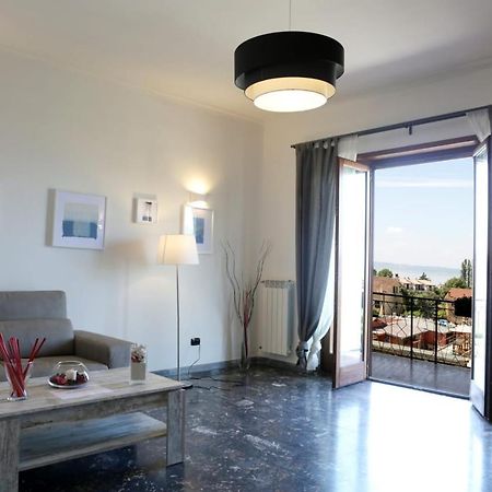 Pepe Apartment -Lago Di Bracciano トレヴィニャーノ・ロマーノ エクステリア 写真