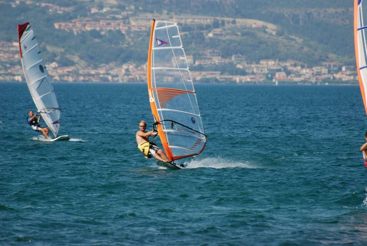 Pepe Apartment -Lago Di Bracciano トレヴィニャーノ・ロマーノ エクステリア 写真