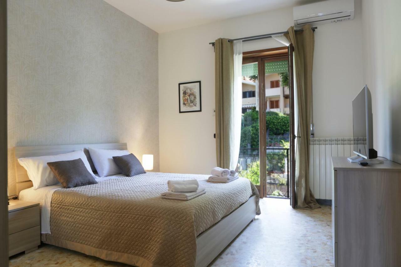 Pepe Apartment -Lago Di Bracciano トレヴィニャーノ・ロマーノ エクステリア 写真